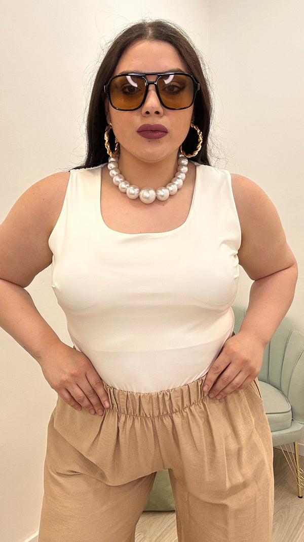 Body Colette White